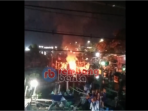 Perahu Terbakar di Parkiran Kapal, Nelayan Panik